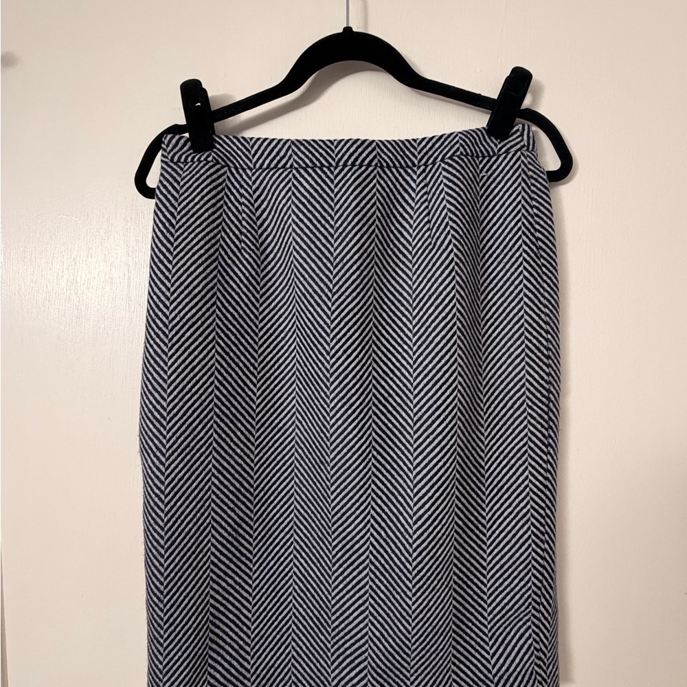 Boden Navy and Gray Wool Herringbone Pencil Skirt, size 6